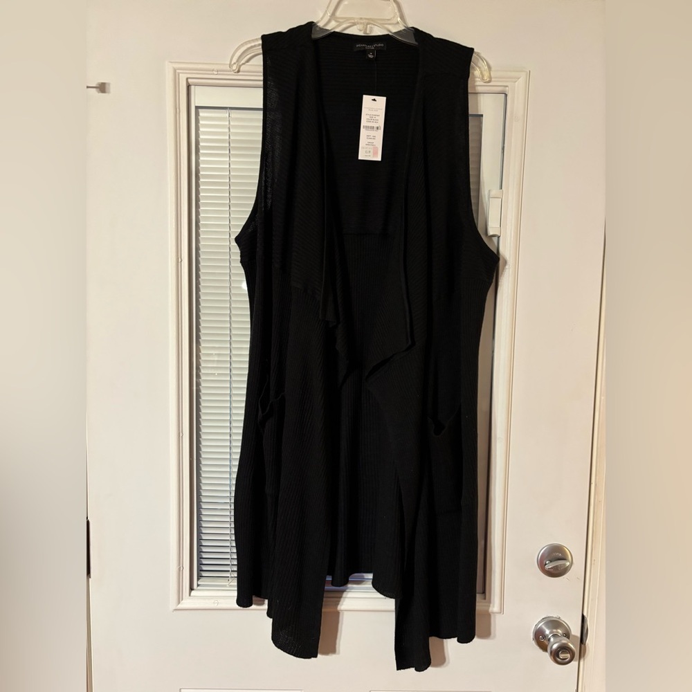Signature Studio Black Ribbed Sweater